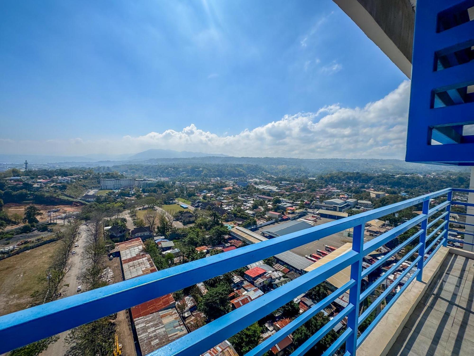 The Loop 2Br Fully Furnished Corner Unit W Balcony Apartamento Cagayan de Oro Exterior foto