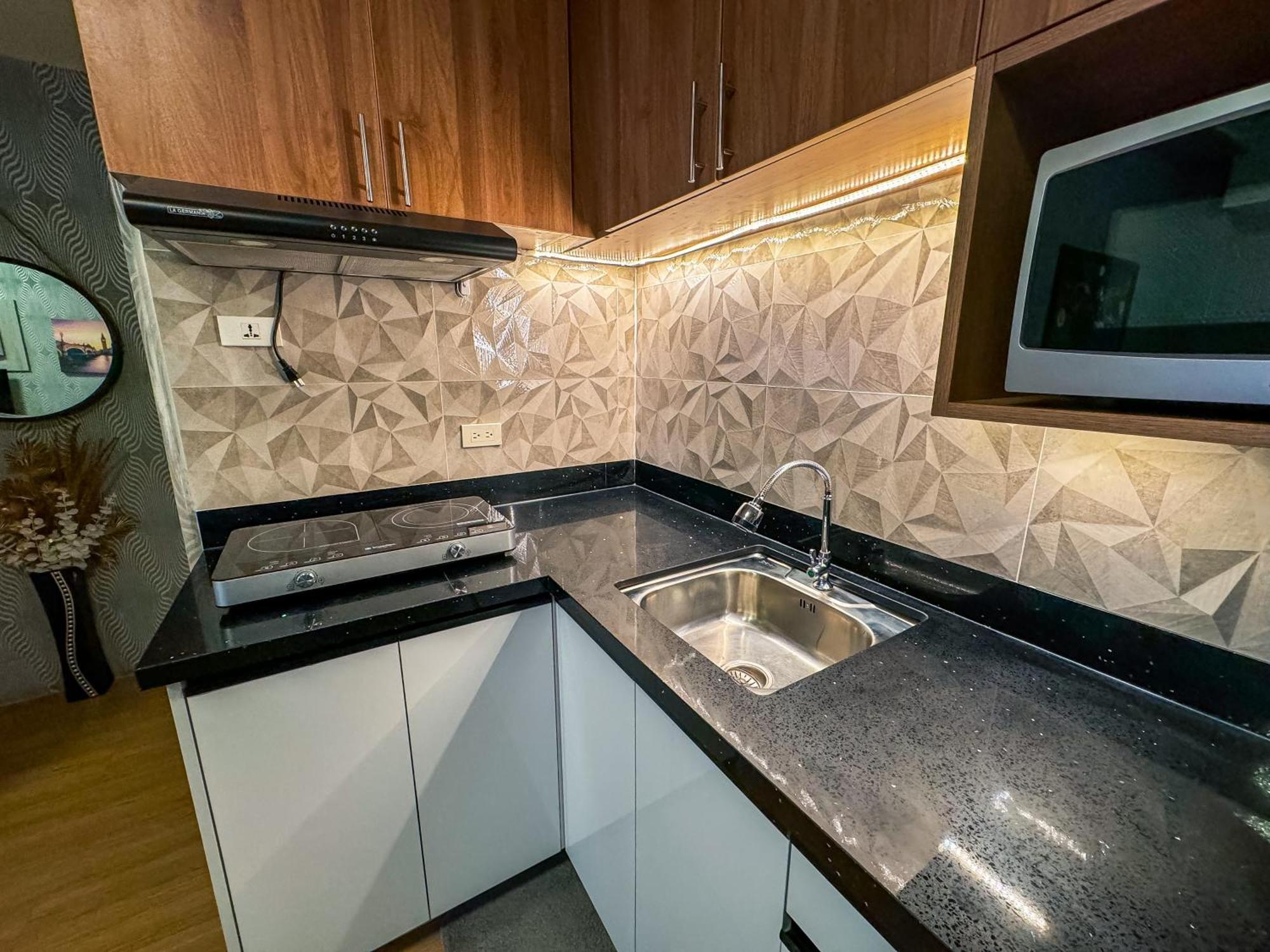 The Loop 2Br Fully Furnished Corner Unit W Balcony Apartamento Cagayan de Oro Exterior foto